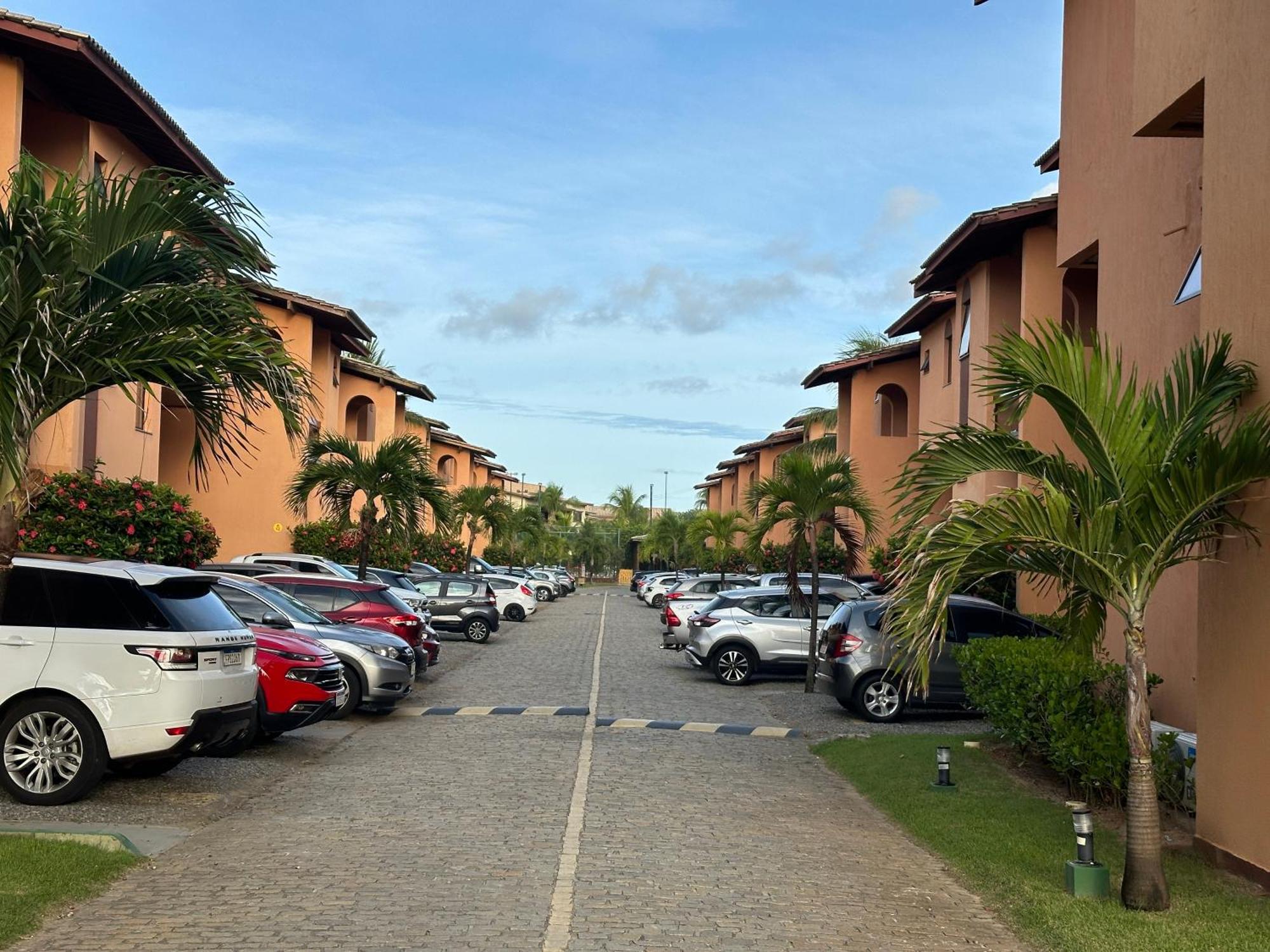 Flat Guarajuba 4 Quartos Terreo A Beira Mar - Pe Na Areia - Governanca Com Arrumadeira E Wi Fi Inclusos Camassari Экстерьер фото