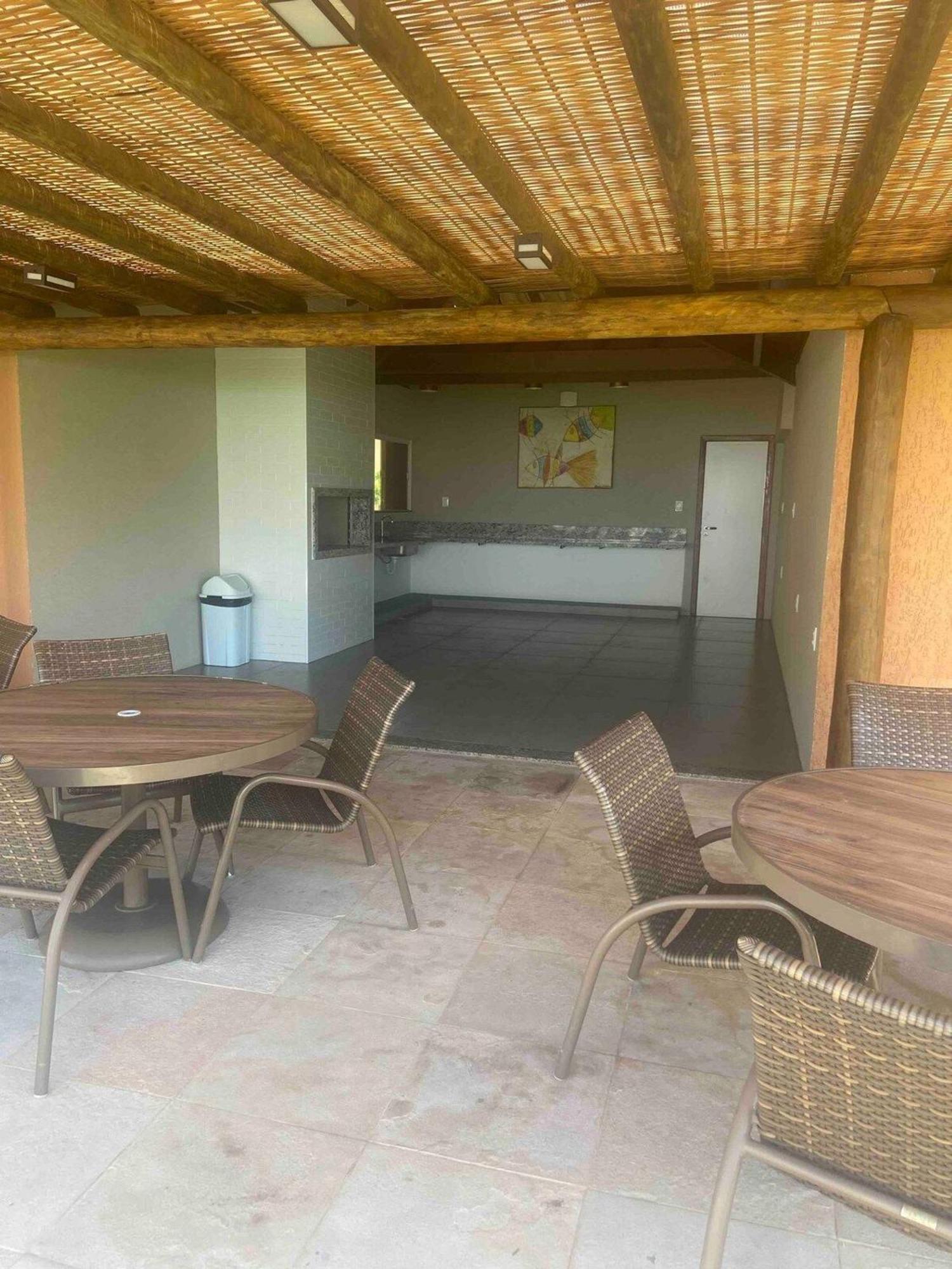 Flat Guarajuba 4 Quartos Terreo A Beira Mar - Pe Na Areia - Governanca Com Arrumadeira E Wi Fi Inclusos Camassari Экстерьер фото