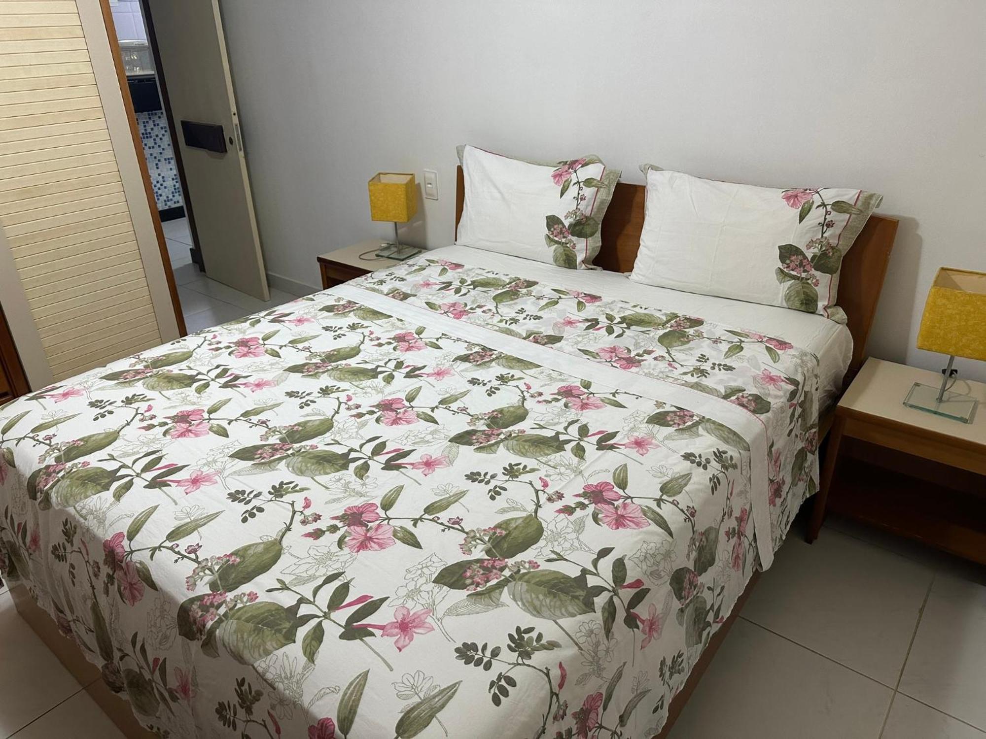 Flat Guarajuba 4 Quartos Terreo A Beira Mar - Pe Na Areia - Governanca Com Arrumadeira E Wi Fi Inclusos Camassari Экстерьер фото