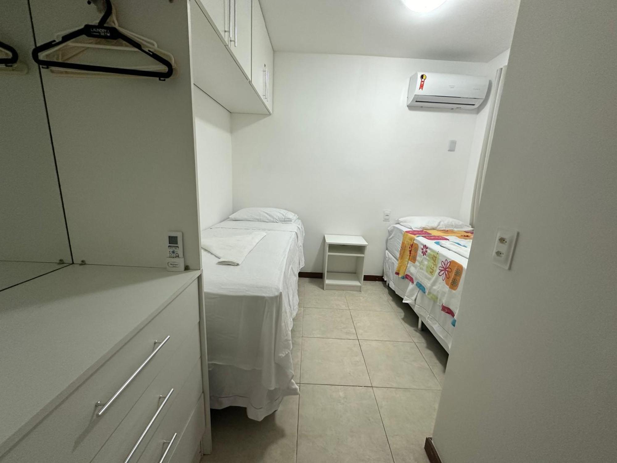 Flat Guarajuba 4 Quartos Terreo A Beira Mar - Pe Na Areia - Governanca Com Arrumadeira E Wi Fi Inclusos Camassari Экстерьер фото