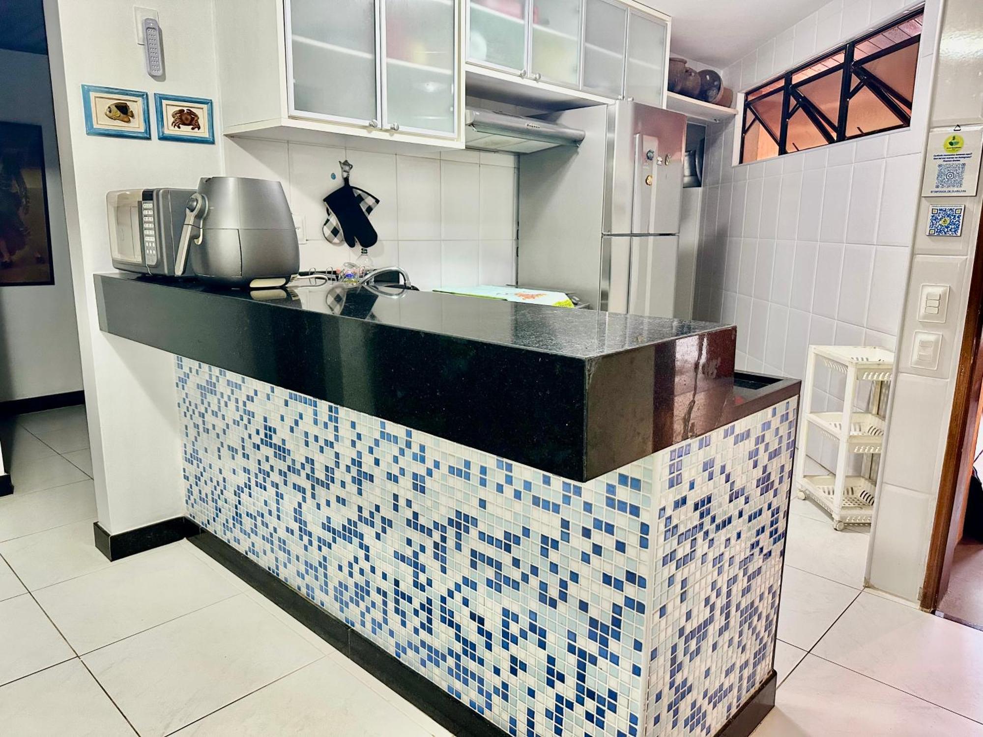 Flat Guarajuba 4 Quartos Terreo A Beira Mar - Pe Na Areia - Governanca Com Arrumadeira E Wi Fi Inclusos Camassari Экстерьер фото